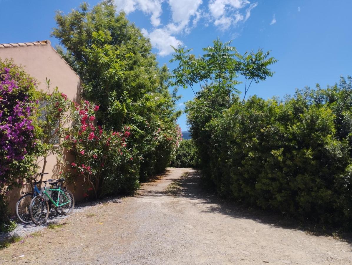 Il Casale Villa Teulada Eksteriør bilde